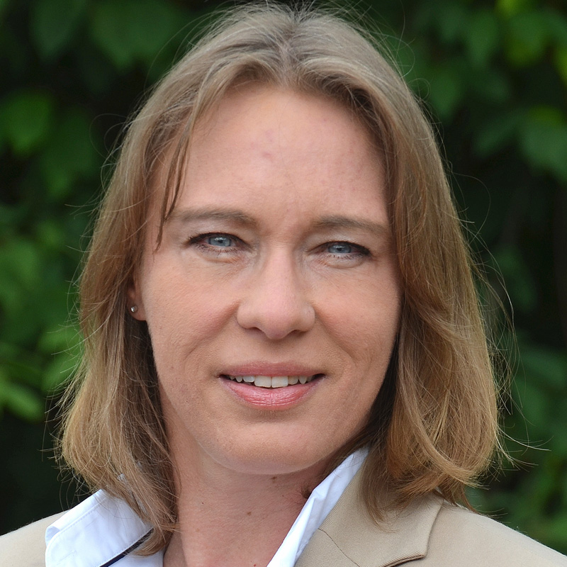  Angela Wilms